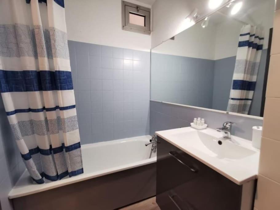 Charmant Studio 4 Personnes Санари-сюр-Мер Экстерьер фото